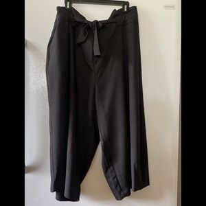 Pennington brand dress culottes, black, Size 24